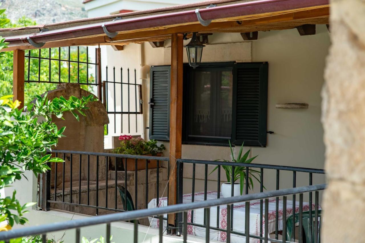 House Rachati ซารอส ภายนอก รูปภาพ