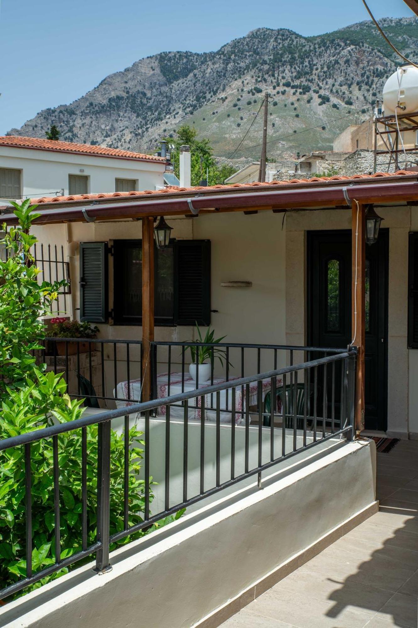 House Rachati ซารอส ภายนอก รูปภาพ